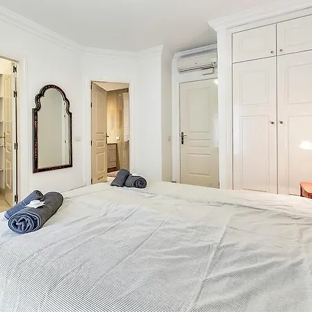 Semesterbostad Townhouse In La Duquesa Costa Adeje (Tenerife)