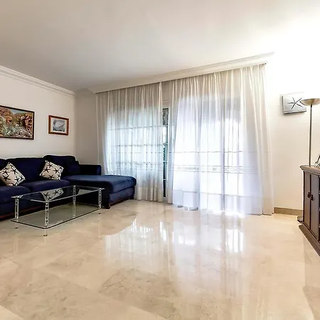 Townhouse In La Duquesa * アデヘ