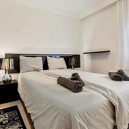 Townhouse In La Duquesa アデヘ