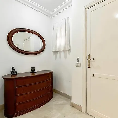 Townhouse In La Duquesa アデヘ