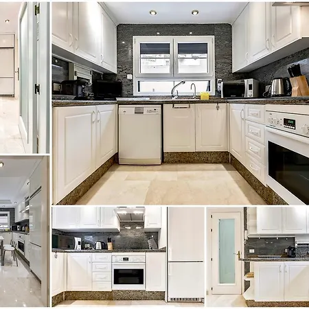 Townhouse In La Duquesa 別荘 *
